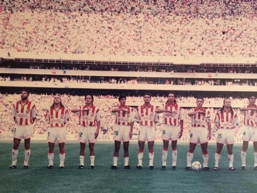 Gemeinsam mit Uwe Wolf spielte Sergio Zarate bei Club Necaxa in Mexiko - das Aztekenstadion ist eines der größten Fußballstadien der Welt.