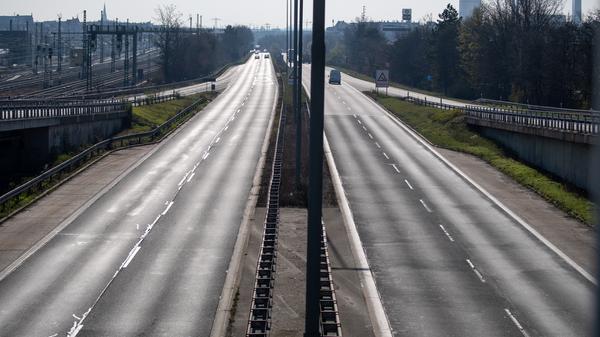 Auch die ansonsten stark befahrene A73 ist wegen der Maßnahmen gegen das Coronavirus derzeit ziemlich leer.