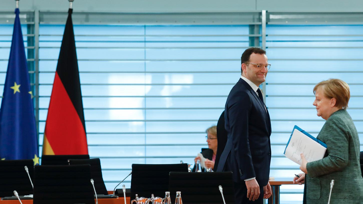 Gesundheitsminister Jens Spahn hält es für möglich, dass Deutschland nach Ostern langsam zur Normalität zurückkehren kann.