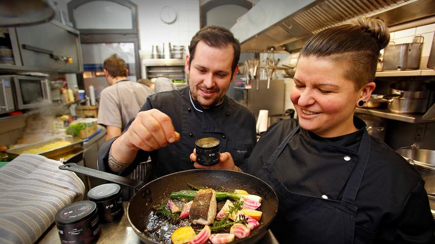 Diana Burkel und Christian Egelseer im Restaurant Würzhaus.