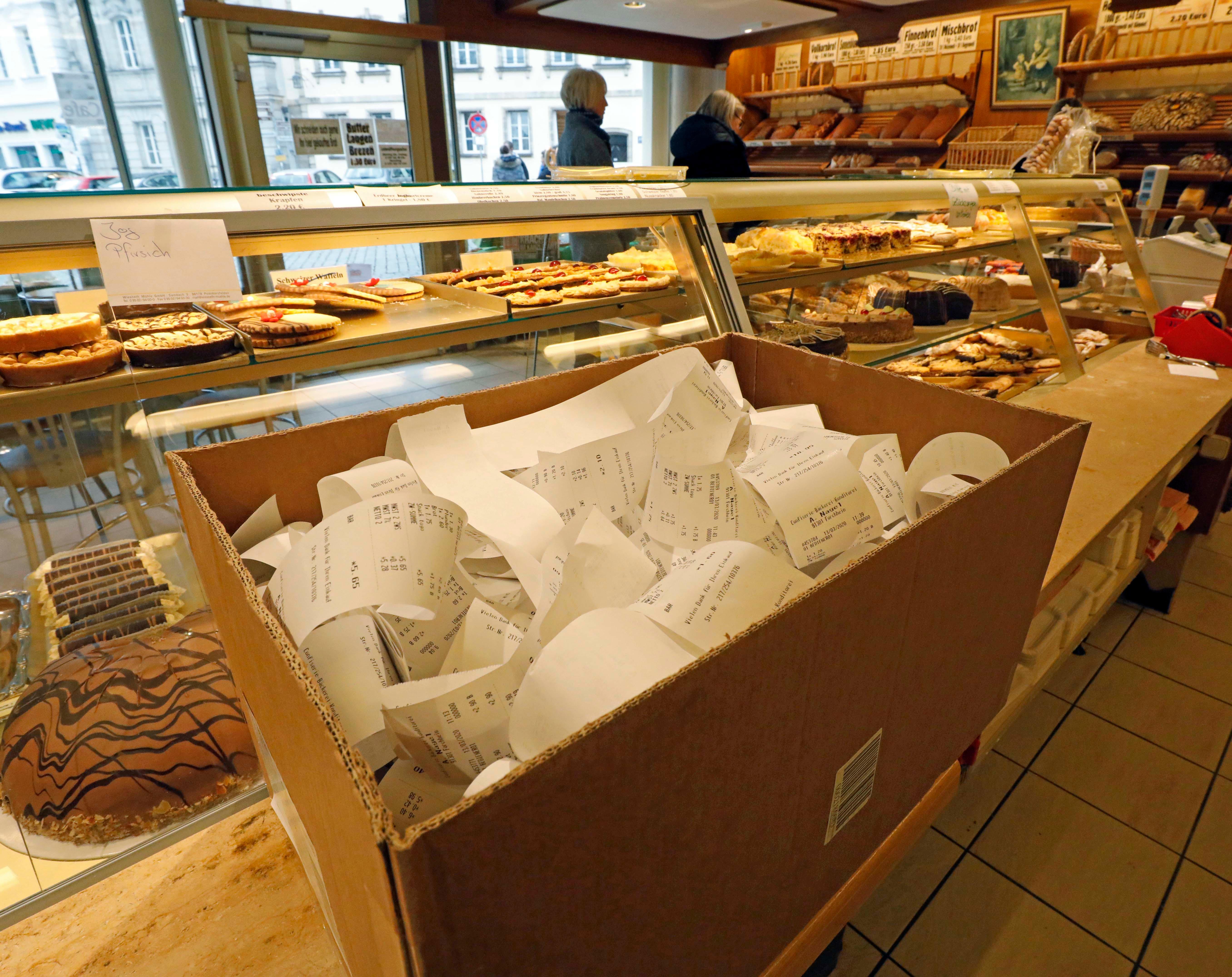 die bonpflicht forchheims handler ziehen erste bilanz ebermannstadt forchheim nordbayern