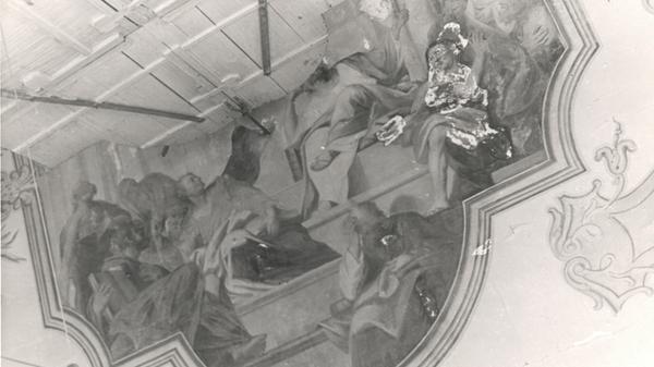 Beschussschäden in der Neustädter Kirche.
