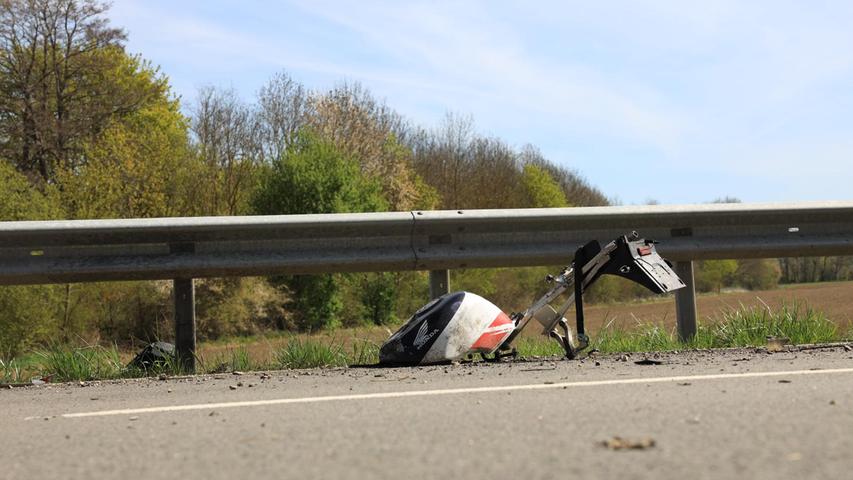 Schwerer Unfall bei Berching: Motorradfahrer fliegt 100 Meter weit