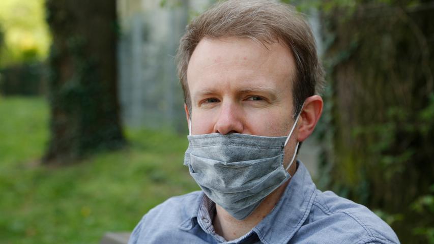 So hilft die Maske definitiv gar nichts: Denn auch die Nase zählt zu den Haupteintrittspforten für Infektionen wie das Coronavirus. Sie liegt frei und der Träger wird sie bestimmt unbewusst anfassen.