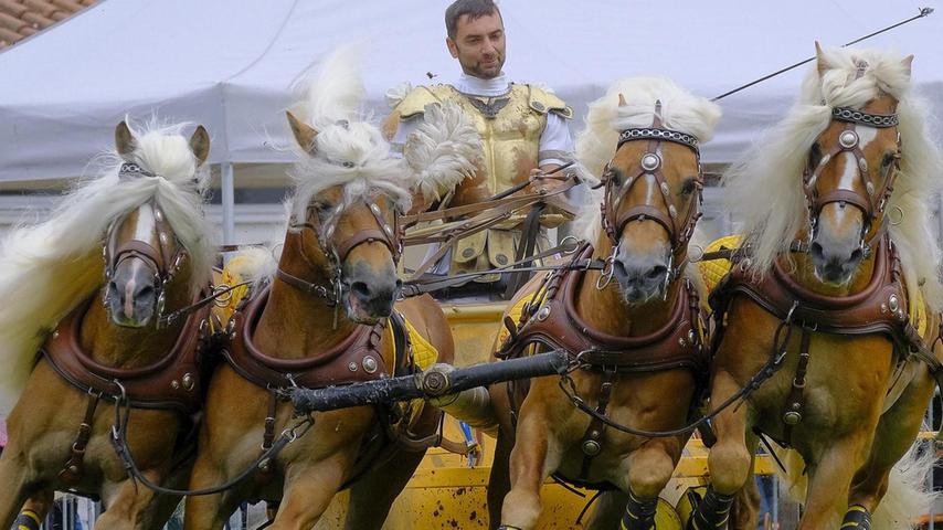 Nun ist es definitiv: Kein Volksfest, keine Pferdeschau: Das Neumarkter Jura-Volksfest wurde abgesagt und reiht sich damit in die lange Schlange der abgesagten Großveranstaltungen ein. 2021 soll dann wieder gefeiert werden.