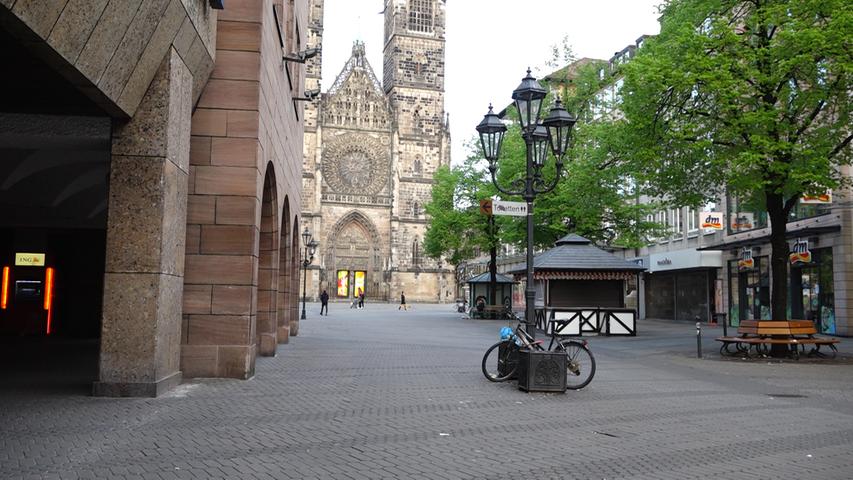 Corona-Ausgangsbeschränkungen: Nürnbergs Innenstadt wie leer gefegt 