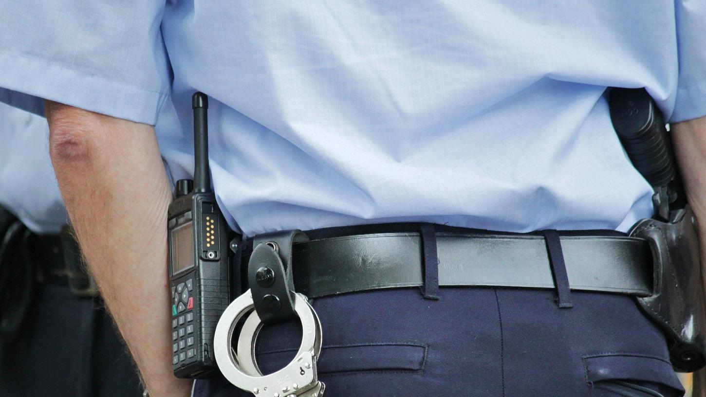 Er witterte das große Geld: Ein 42-jähriger Erpresser hat im Dezember mehrere Drohbriefe an Zeitarbeitsfirmen geschickt. Er witterte das große Geld: Ein 42-jähriger Erpresser hat im Dezember mehrere Drohbriefe an Zeitarbeitsfirmen geschickt.