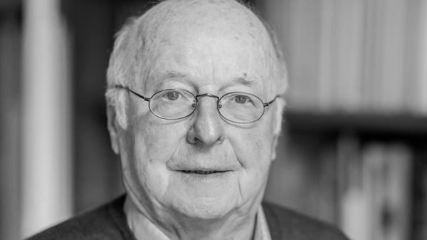 Der frühere Arbeitsminister Norbert Blüm ist im Alter von 84 Jahren gestorben. Er galt in der schwarz-gelben Koalition (1982 - 1998) als "soziales Gewissen".