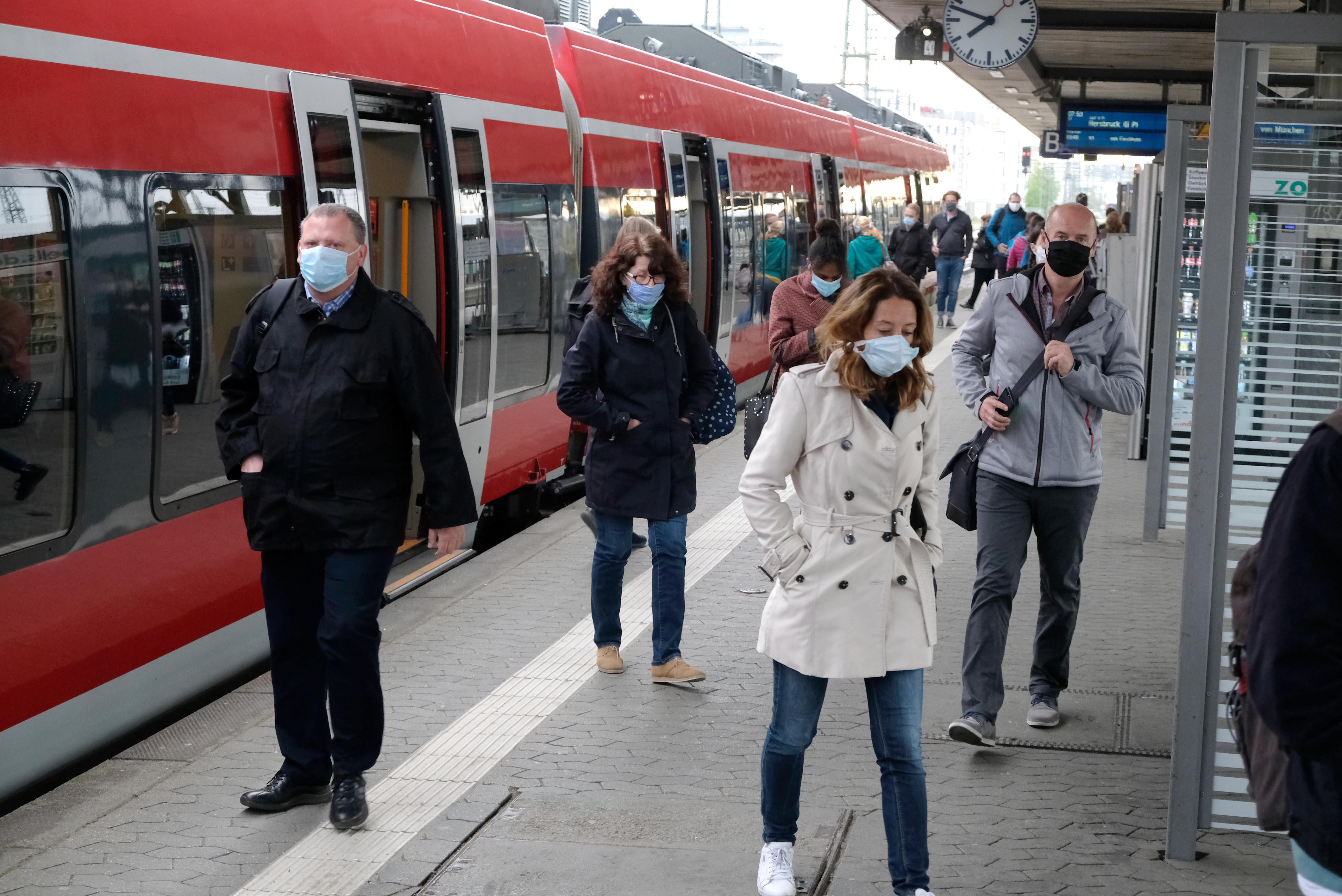Aufklarung Wer Muss Wann Und Wo Mundschutz Tragen Nurnberg