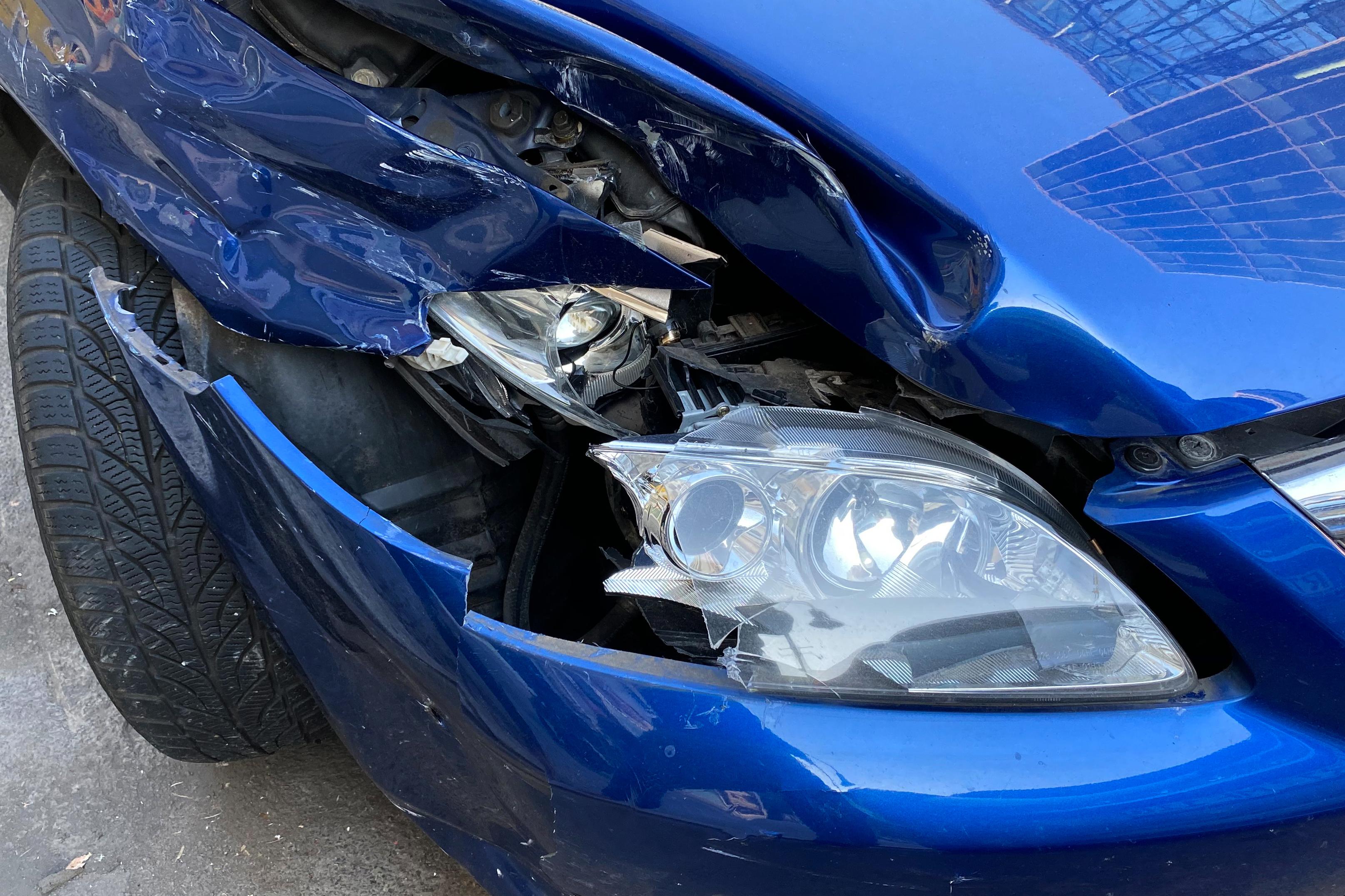 Da sich viele Autofahrer gerne einige Euro sparen wollen, ziehen sie einen Wechsel der KFZ-Versicherung in Betracht. Der Antrag hierfür muss spätestens bis zum 30. November eingereicht sein.