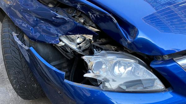 Da sich viele Autofahrer gerne einige Euro sparen wollen, ziehen sie einen Wechsel der KFZ-Versicherung in Betracht. Der Antrag hierfür muss spätestens bis zum 30. November eingereicht sein.