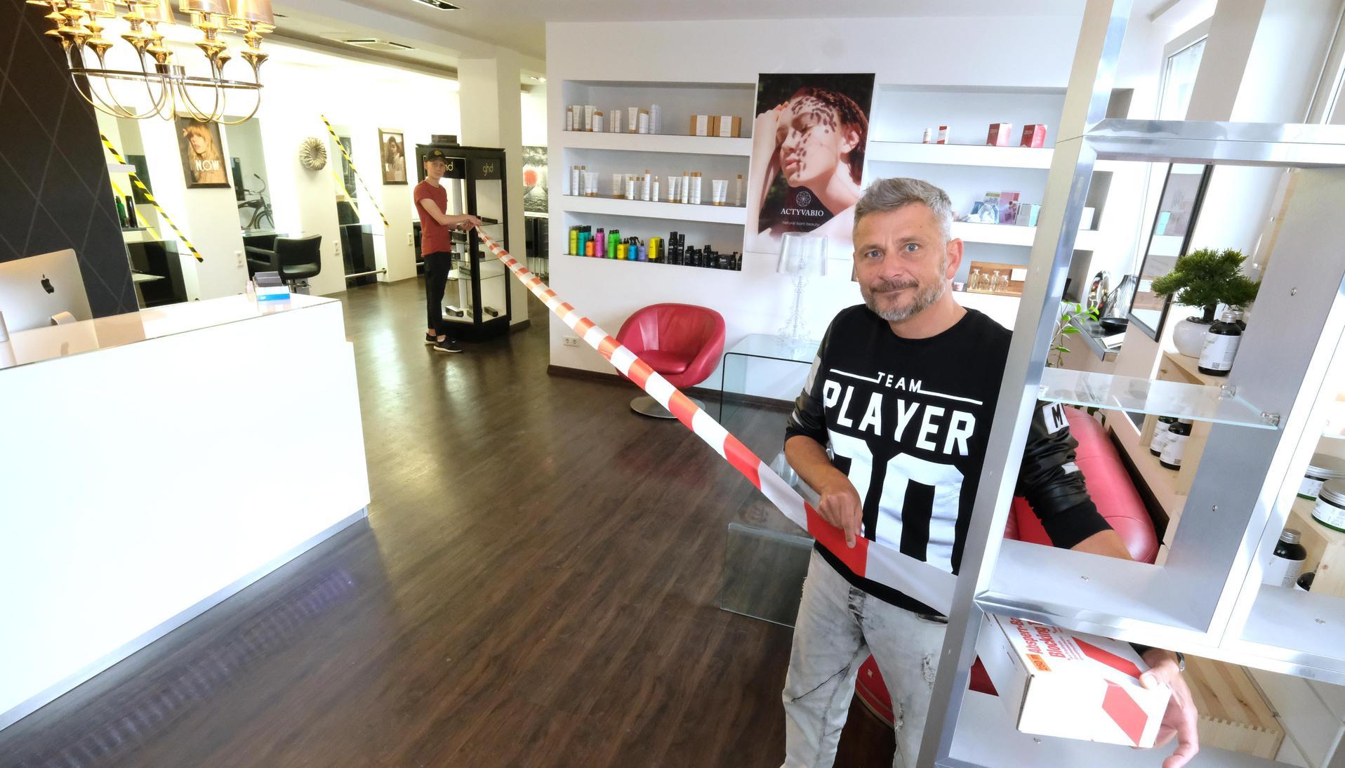 Nach Corona Nurnbergs Friseure Bereiten Sich Auf Wiedereroffnung Vor Nurnberg Nordbayern De