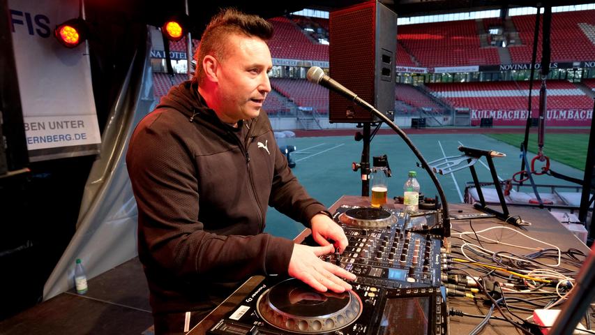 Beats in der Arena: DJs beschallen Max-Morlock-Stadion mit Live-Session