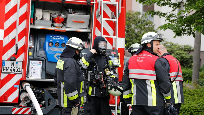 Feuer in Mehrfamilienhaus: Wohnungsbrand in Röthenbach