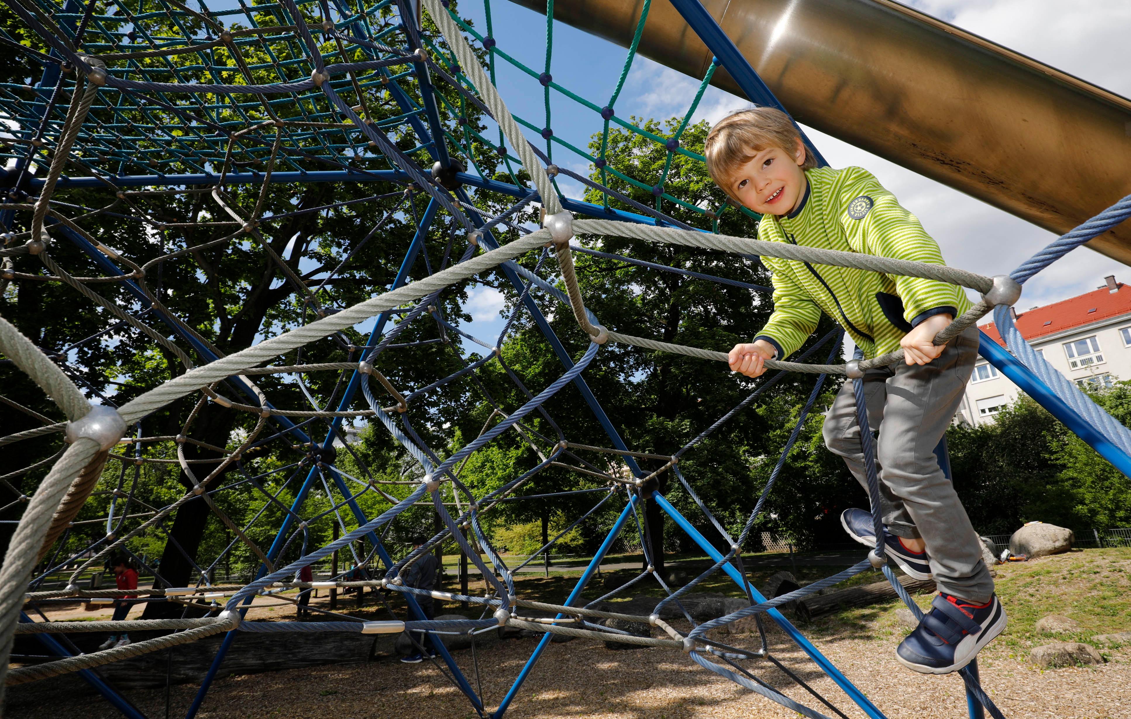Spielplätze wurden wiedereröffnet..
