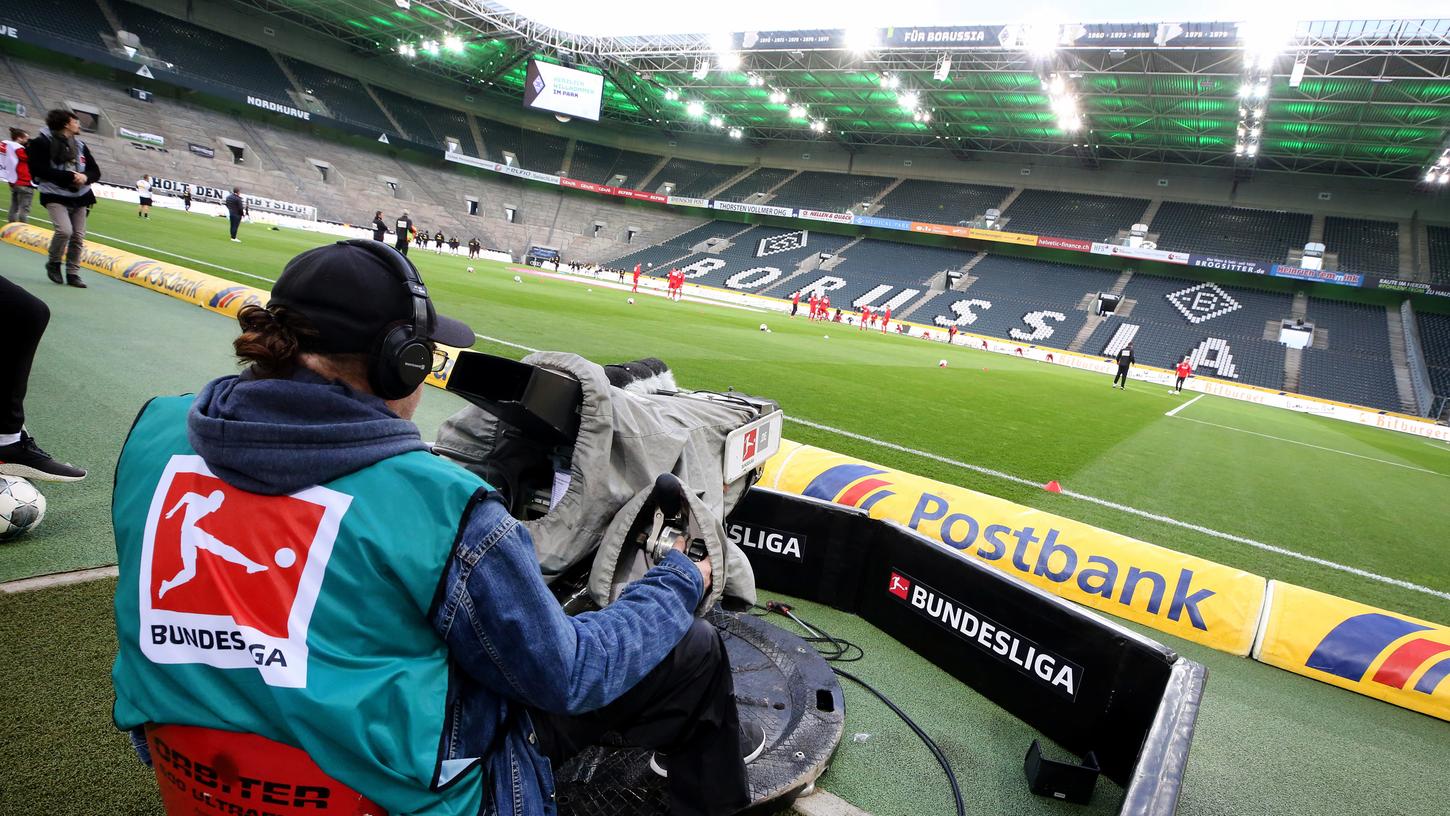Der Pay-TV-Sender Sky zeigt die Konferenz-Schalten der 1. und 2. Bundesliga zum Auftakt frei zugänglich auf Sky Sport News HD.