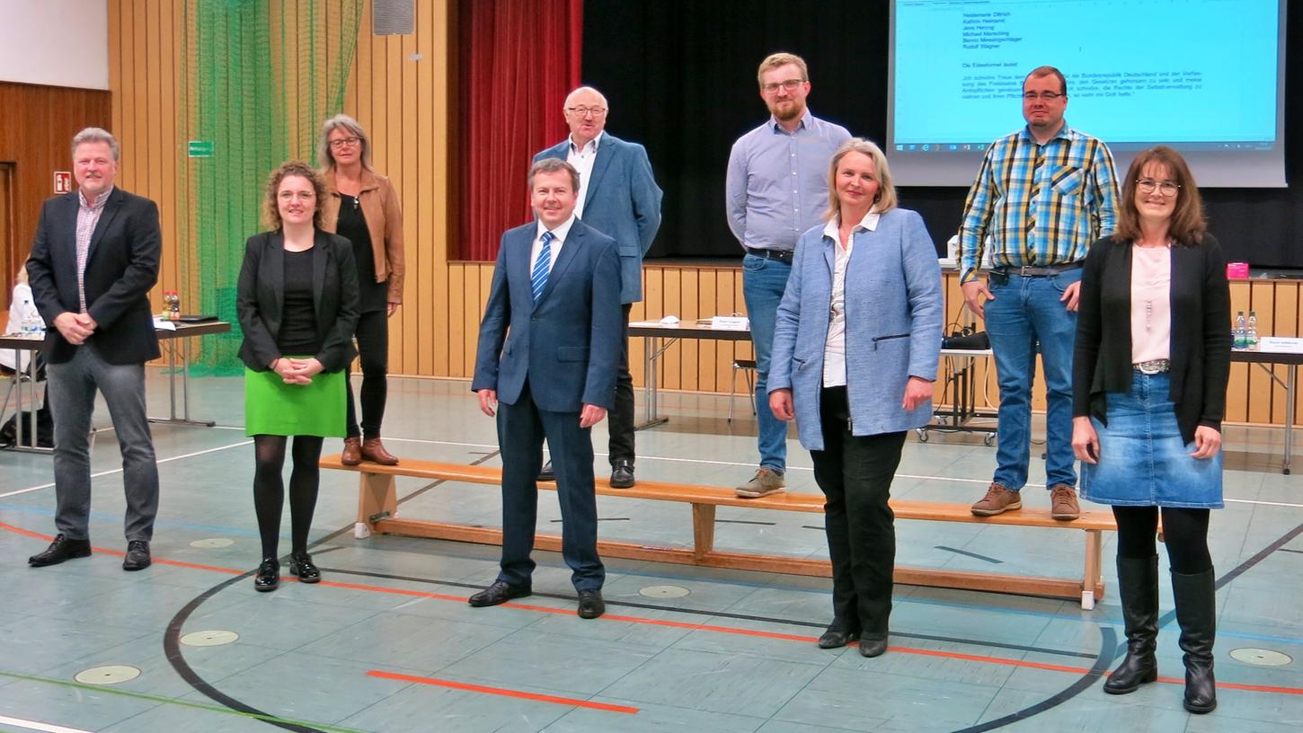 Von links nach rechts (vordere Reihe): Rudolf Wagner, Stefanie Brechelmacher, Peter Lepper, Kathrin Heimann und Bettina Brechelmacher. Hintere Reihe (von links nach recht): Heidemarie Dittrich, Benno Messingschlager, Michael Marsching und Jens Herzog. Von links nach rechts (vordere Reihe): Rudolf Wagner, Stefanie Brechelmacher, Peter Lepper, Kathrin Heimann und Bettina Brechelmacher. Hintere Reihe (von links nach recht): Heidemarie Dittrich, Benno Messingschlager, Michael Marsching und Jens Herzog.