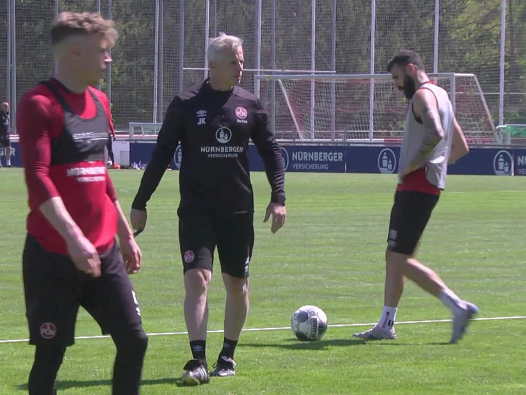 Nach Acht Wochen Fcn Nimmt Mannschaftstraining Auf Sport