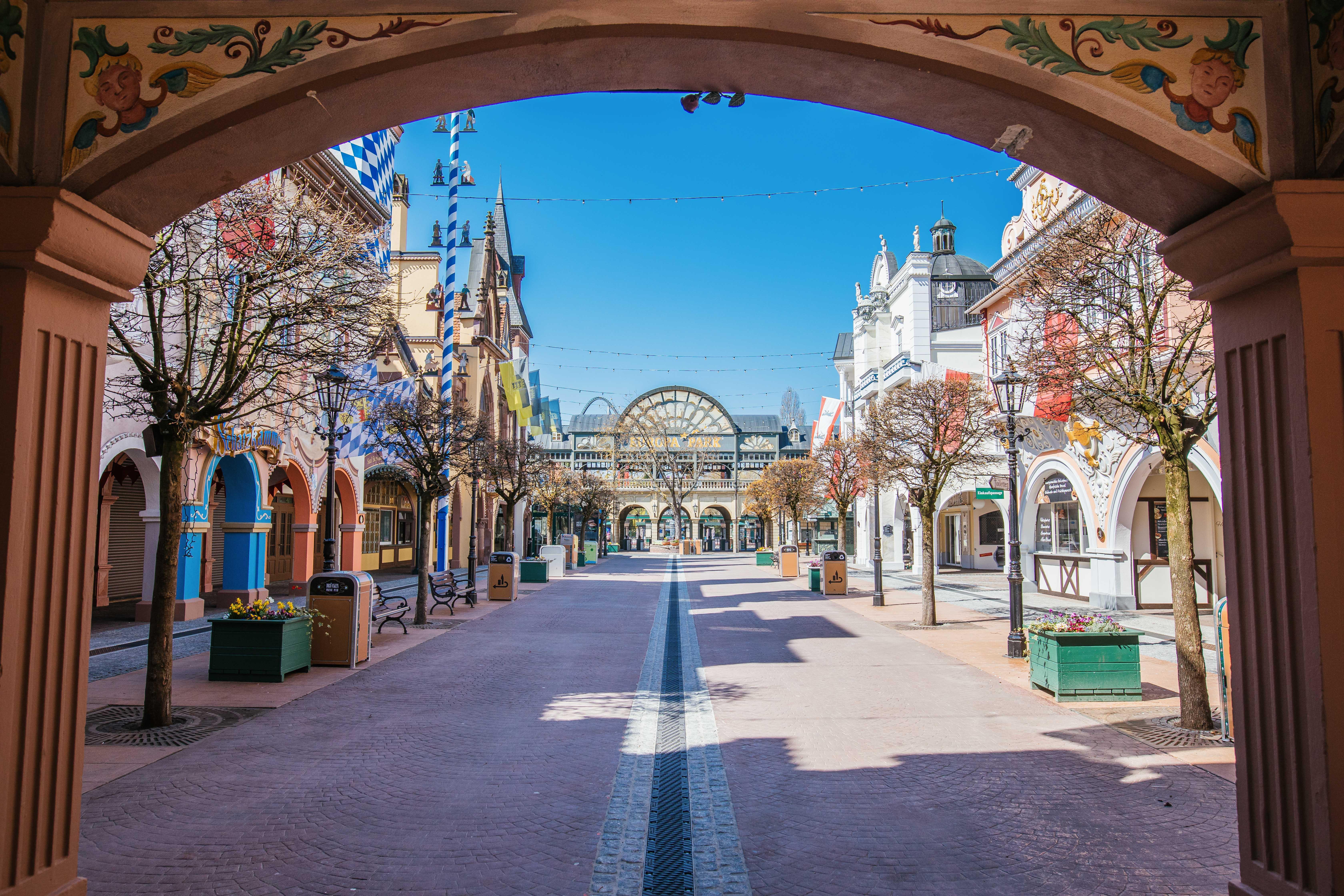 Menschenleerer Europa-Park