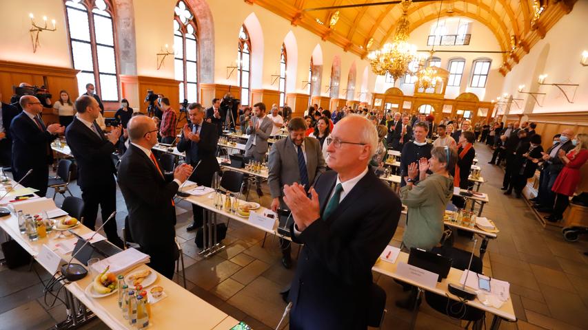 Ade Maly, Hallo König - Neuer Nürnberger Oberbürgermeister vereidigt 