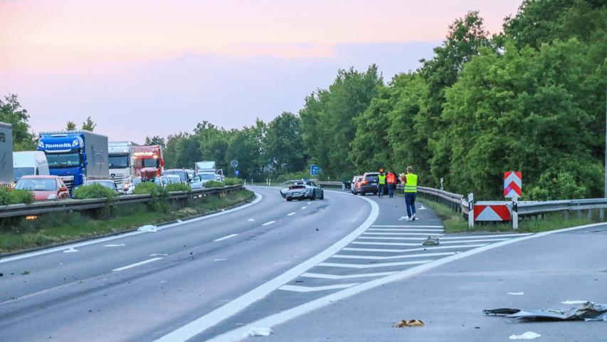 100.000 Euro Schaden: Porschefahrer geriet auf A73 ins Schleudern