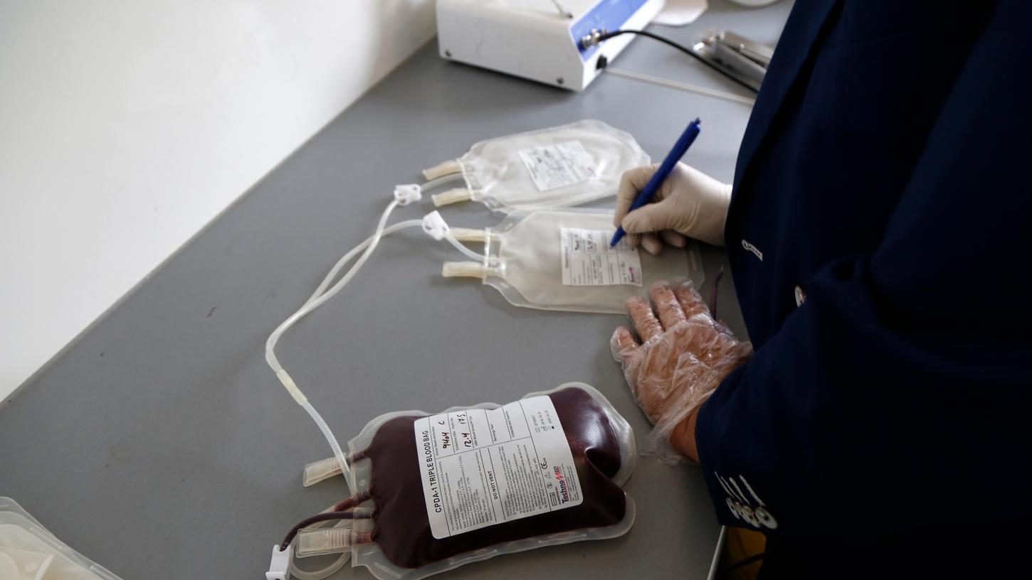 Blutprodukte sind nur 42 Tage haltbar. Überflüssig sei keine der zusätzlichen Spenden, bekräftigt Patric Nohe, Sprecher des BRK-Blutspendediensts.
