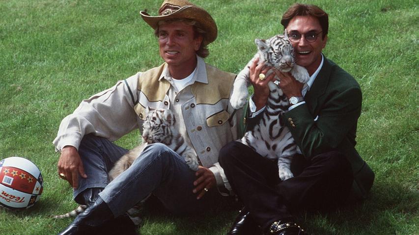 In der Wüstenstadt feierte Roy Horn bei einer Show am 3. Oktober 2003 seinen Geburtstag, als ihn einer seiner Tiger in den Nacken biss und schwer verletzte. Dieser Vorfall markierte das Ende der Bühnenkarriere.
