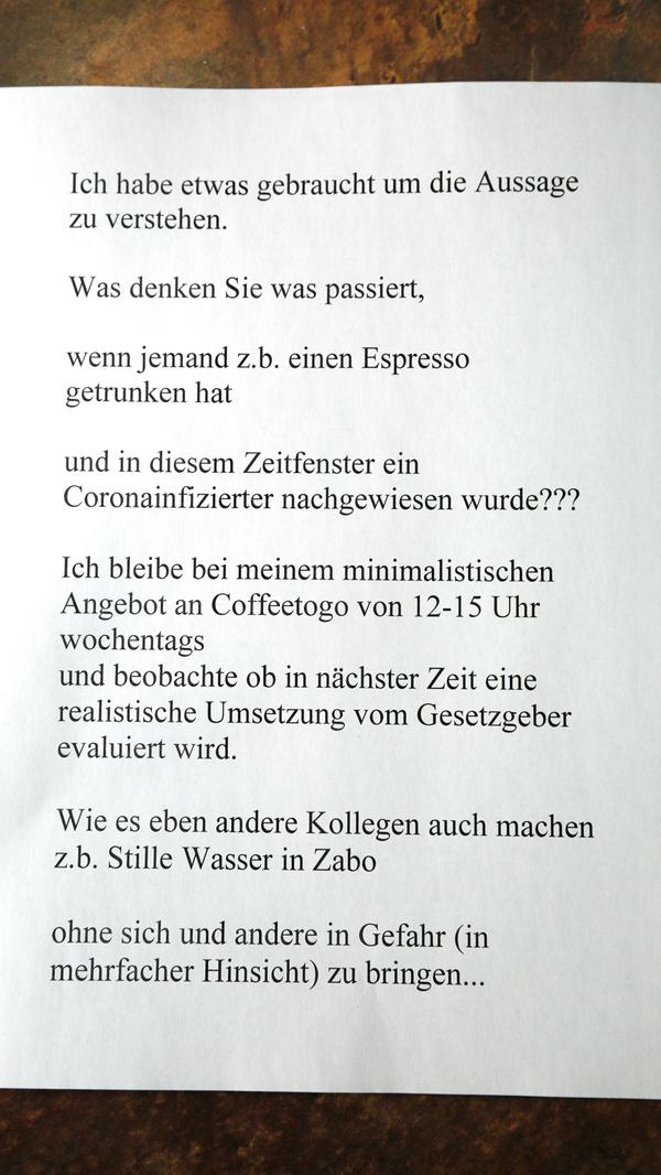 Nicht alle Lokalbetreiber haben seit Montag allerdings tatsächlich geöffnet. Das beliebte kleine Deuerlein "Buch Wein Caffé" will voerst weiter beim "to go"-Angebot bleiben und gegebenenfalls erst in ein paar Tagen mit Sitzangebot öffnen.