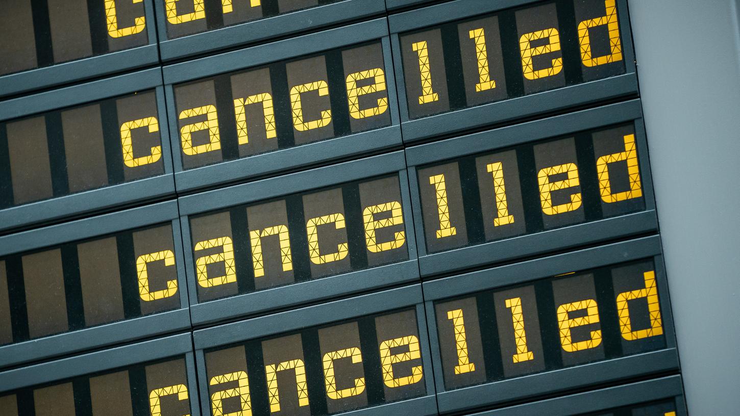 Wegen der Coronakrise wurden massenhaft Flüge gestrichen. Weil viele Fluggesellschaften Verbrauchern jetzt die Kosten dafür nur mit Verzögerung erstatten, rechnet die Justiz mit einer Klagewelle.