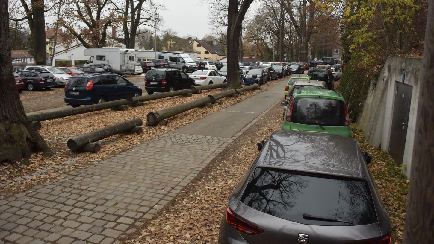 Stadt Erlangen kämpft gegen Autos auf dem Gelände der Bergkirchweih