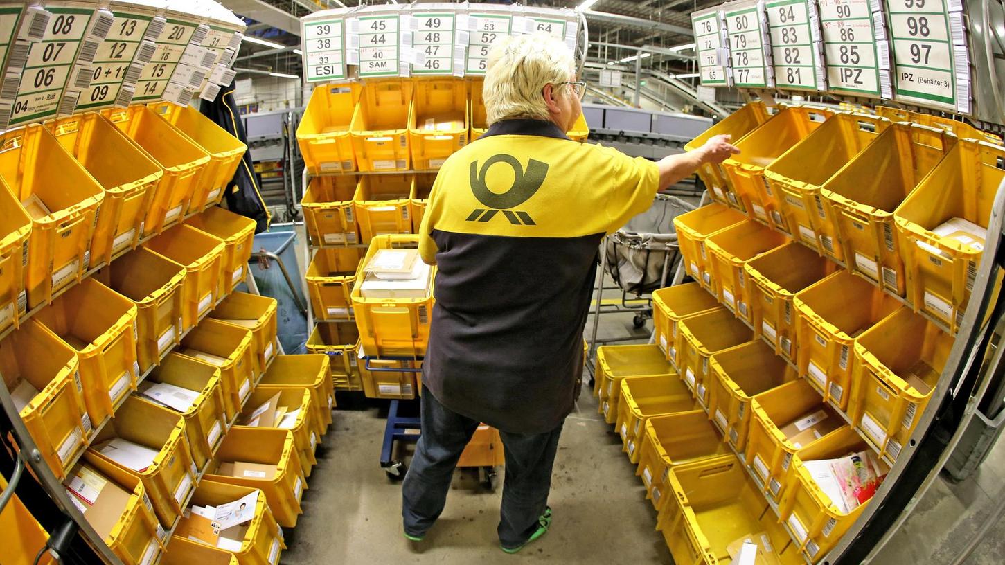 Paket-Flut wegen Corona: So arbeitet die Nürnberger Post