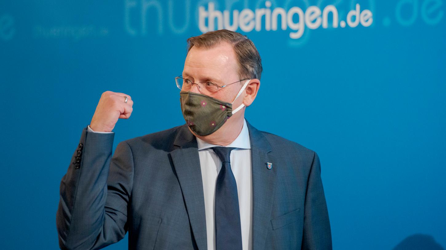 Thüringens Ministerpräsident Bodo Ramelow (Die Linke) hält die Kontaktbeschränkungen angesichts niedriger Infektionszahlen in Thüringen (mit Ausnahme des Kreises Sonneberg) für nicht mehr nötig. Sie werden ab dem 13. Juni durch Empfehlungen ersetzt.