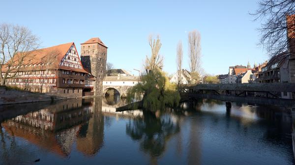 Der Name und die Historie dieser Instagram-Location passt so gar nicht zur Zuckerwatte-Social-Media-Welt. Der Grund, warum trotzdem viele Blogger auf das Motiv setzen, ist denkbar einfach: Wasser und Bäume. Ein bisschen Naturverbundenheit zu zeigen schadet schließlich nie. #nature