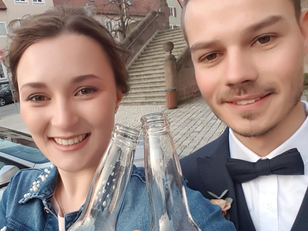 Hochzeit Trotz Corona Paar Streamt Live Aus Dem Trausaal Hilpoltstein Nordbayern De