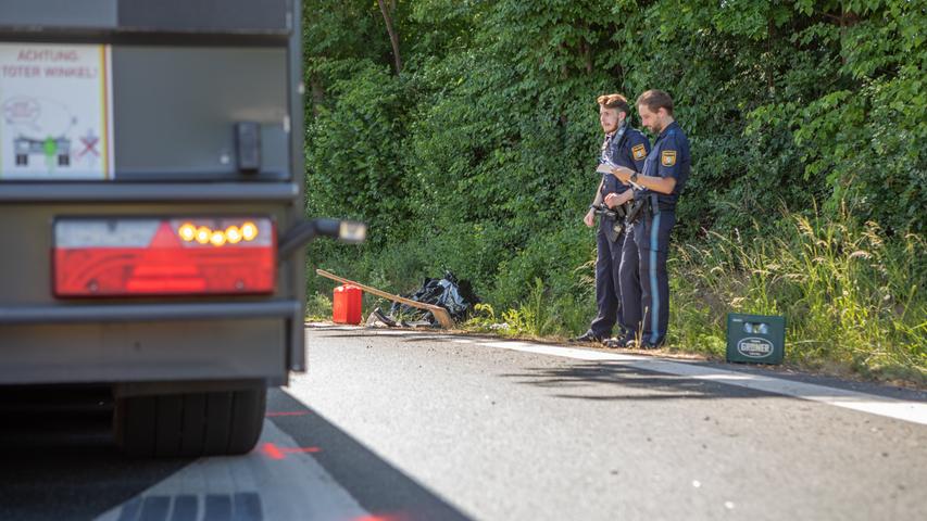 Laster-Kollision bei Seukendorf: Biker schwer verletzt