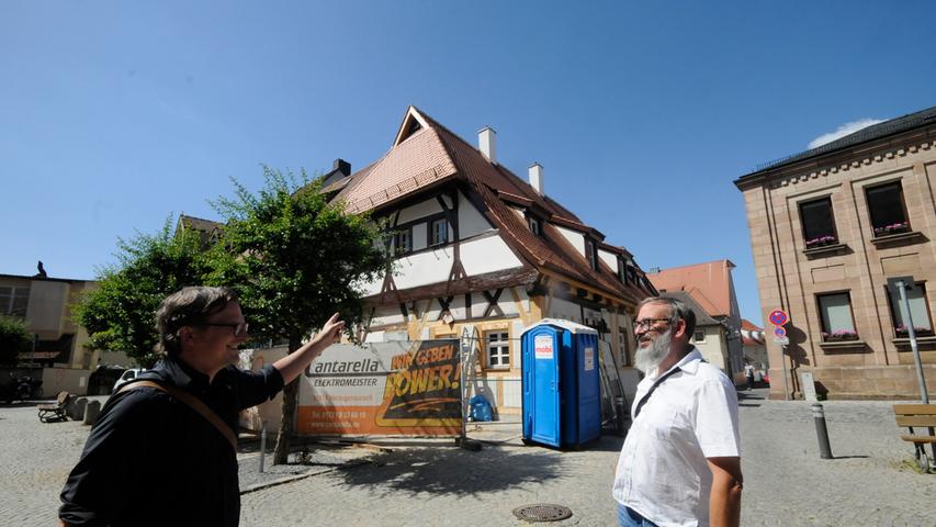 Oliver Reiß, Nürnberg, und Dirk Raffegerst, Scheßlitz, sind die beiden verantwortlichen Architekten des Projekts. Beim Seelhaus handelt es sich um eines der ältesten noch erhaltenen Bürgerhäusern Herzogenaurachs.