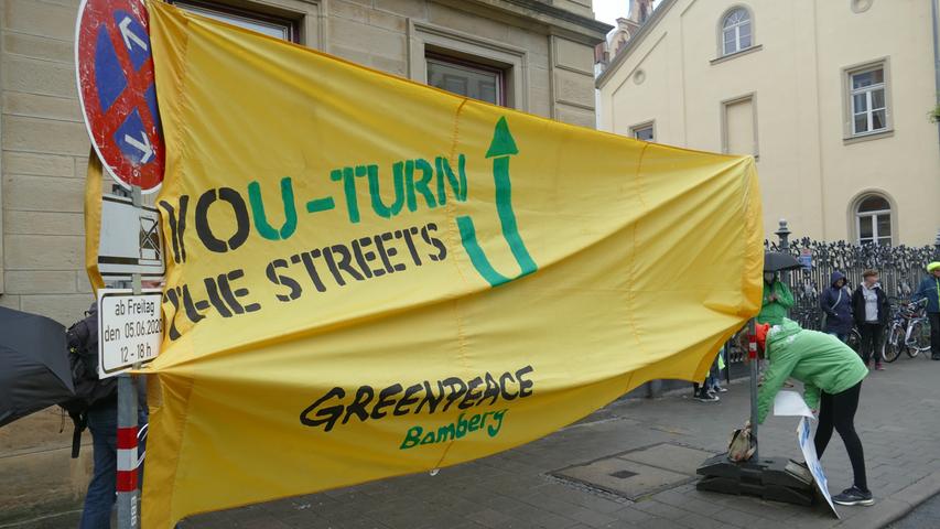 Greenpeace und der ADFC protestierten für mehr Radwege in Bamberg.