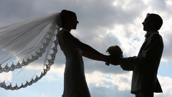 Hochzeiten während der Pandemie: Wie umgehen mit ungeimpften Gästen?