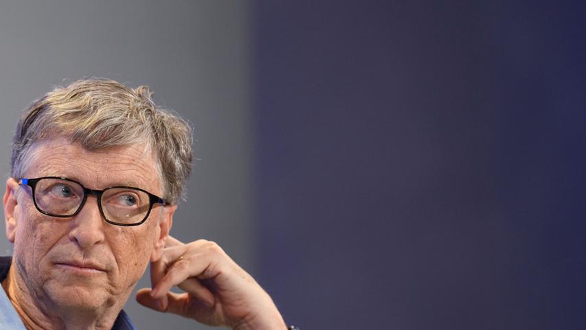 Microsoft-Gründer Bill Gates hat sich zwar 2008 aus dem operativen Geschäft zurückgezogen, verfügt aber laut Forbes immer noch über ein geschätztes Vermögen von 120,2 Milliarden US-Dollar (Stand: 16.01.2021).
