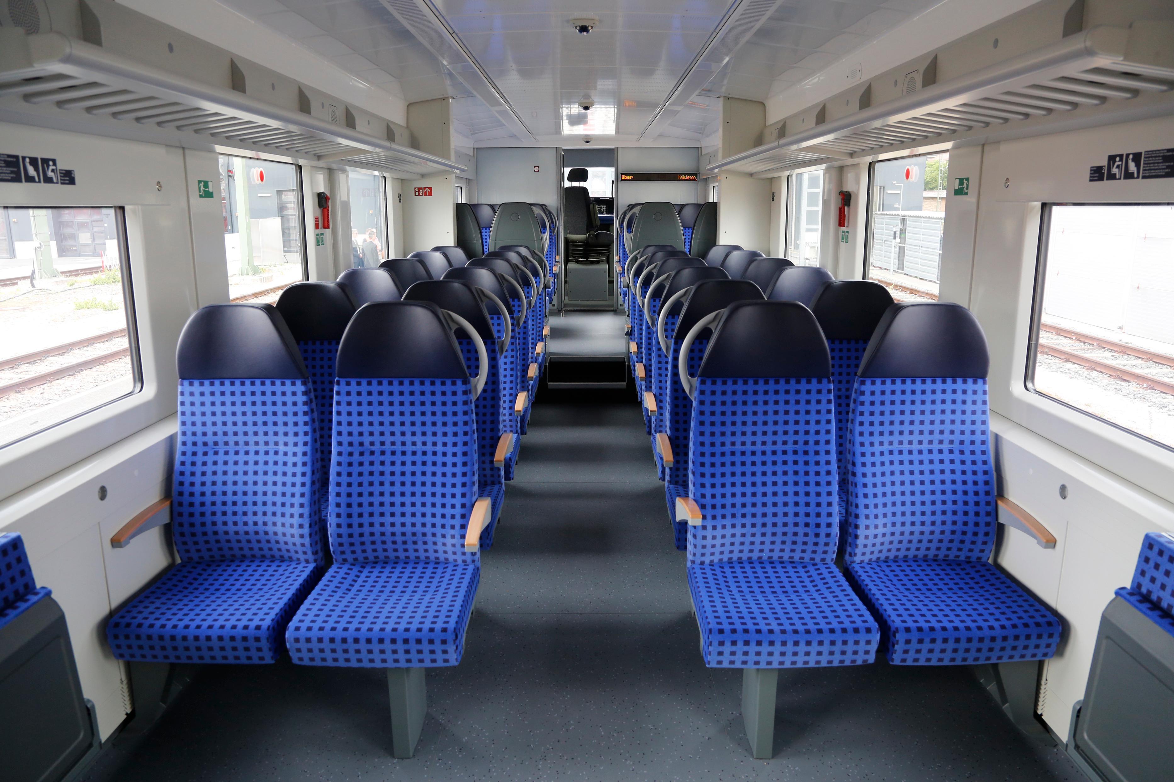 Im Innenraum erkennen auch nicht geübte Pendler-Augen sofort die Unterschiede.