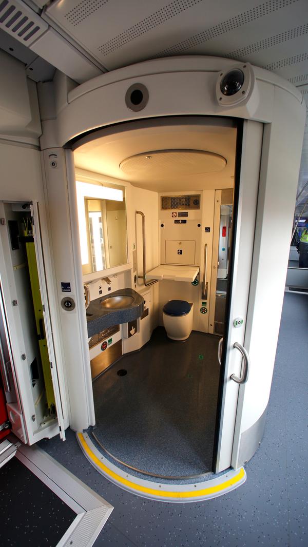 Klimaanlagen und barrierefreie Toiletten mit Wickeltisch gehören ebenfalls zum neuen Standard.