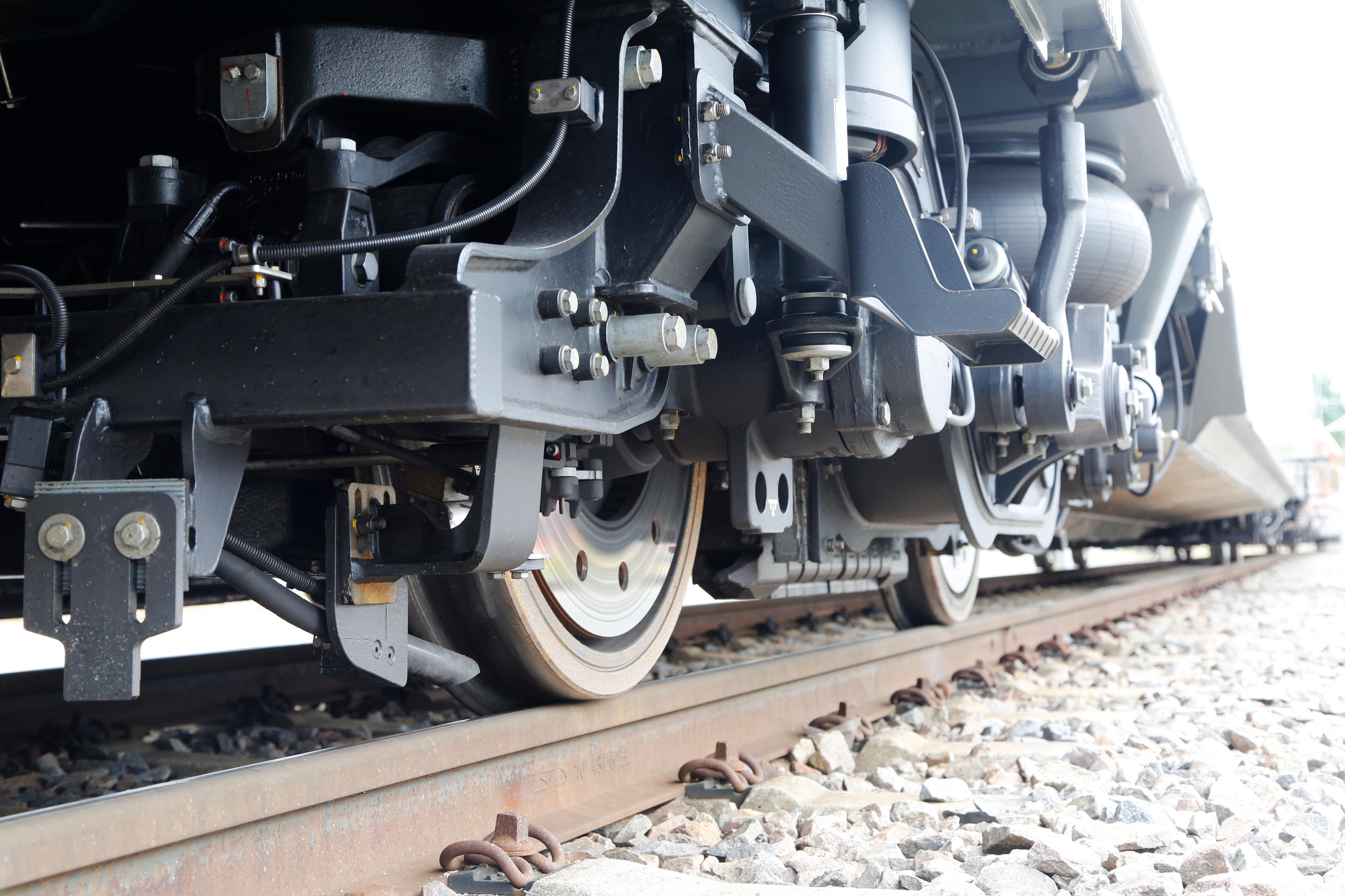 Bis zu 160 Stundenkilometer schnell sind die neuen S-Bahnen und haben dabei eine unglaubliche Laufruhe, so die Bahn.