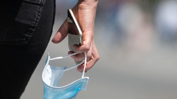 Mit der Maske in die Bank? - Wann Kunden Gesicht zeigen müssen