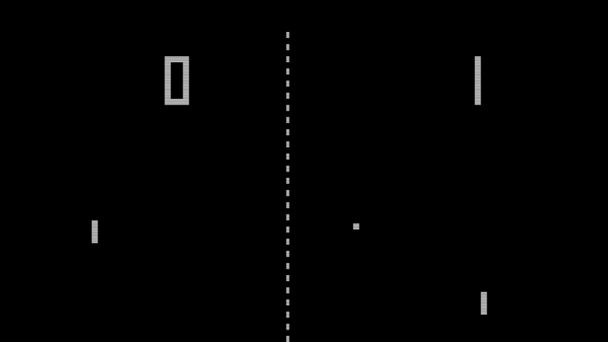 Ein Klassiker der ersten Generation: Pong. Das von Atari entwickelte Spiel findet Ende der 1970er-Jahre schnell seinen Weg in die Wohnzimmer – weil es einerseits sehr simpel aufgebaut ist und nicht viel Eingewöhnungszeit braucht, andererseits aber auch schon mit Soundeffekten arbeitet, was damals noch nicht üblich ist. Wenige Jahre später werden Videospiele aber immer bunter und komplexer, enthalten mehrere Spielvarianten und kommen massenweise von zahlreichen Herstellern aus aller Herren Länder auf den Markt. In Deutschland versucht sich unter anderem Grundig, der Unterhaltungselektronik-Konzern aus Franken kann damit aber keine nennenswerten Erfolge verzeichnen.