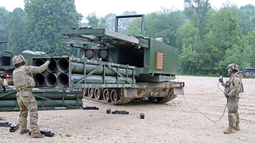 Raketenwerfer-Übung auf dem Truppenübungsplatz Grafenwöhr