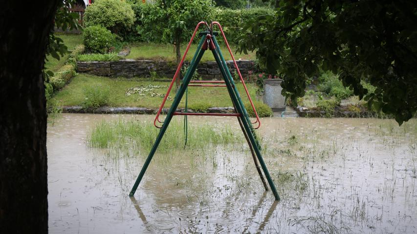 Starkregen: Wassermassen sorgen in Oberfranken für Überschwemmungen 