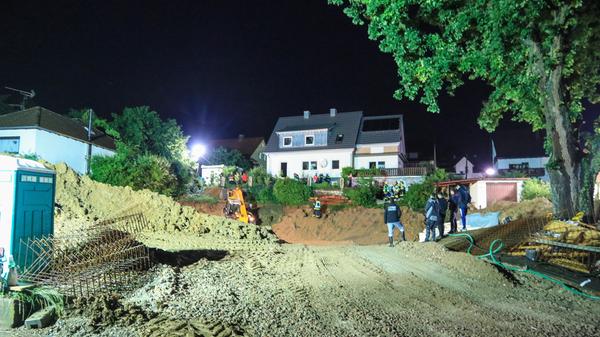 In der Nacht dufte kein Bewohner in dem Haus bleiben - zu groß war die Gefahr eines Einsturzes.