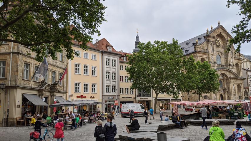 Zurück in die Normalität: Bamberger und Touristen genießen die Stadt