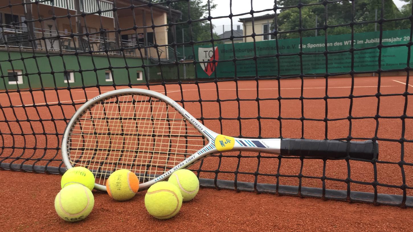 Eine der wenigen Sportarten, die in diesem Jahr eine - wenn auch verkürzte - Saison durchziehen konnte: Tennis war trotz Corona erlaubt.