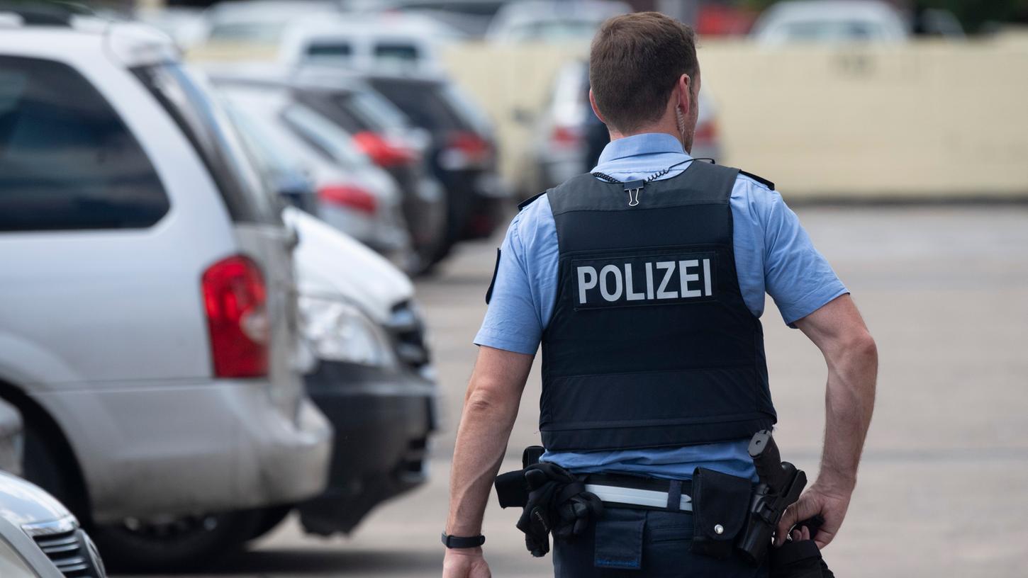 dürfen polizisten flirten